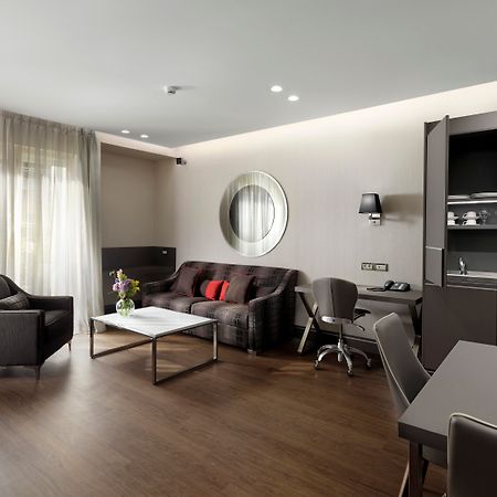Holiday Suites Atina Dış mekan fotoğraf