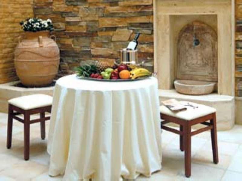Holiday Suites Atina Restoran fotoğraf