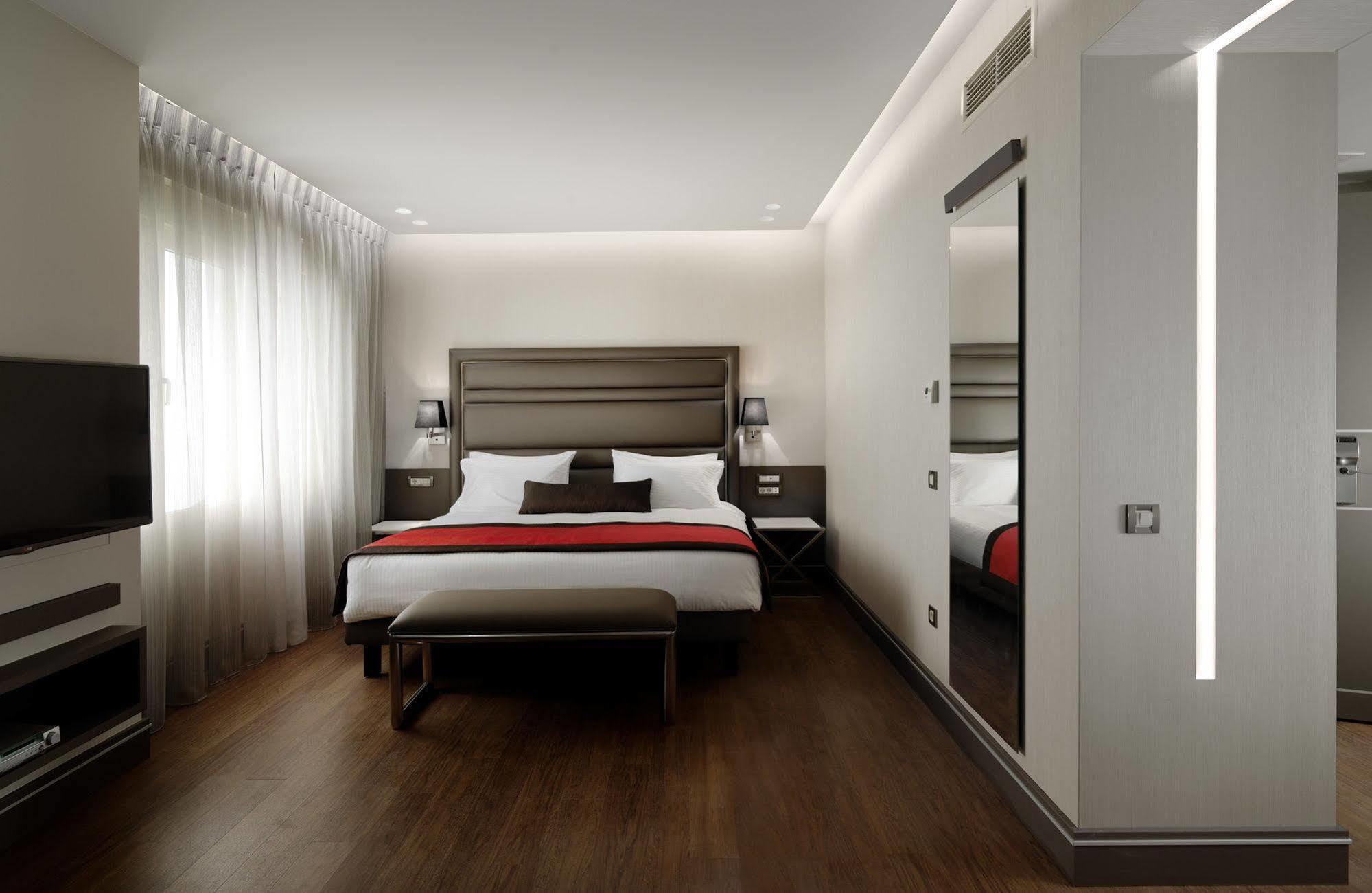 Holiday Suites Atina Dış mekan fotoğraf